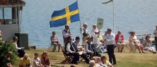 Två danslag när Gamleby firade