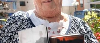 Frågan/Kan du tipsa om en bra bok att läsa på semestern?