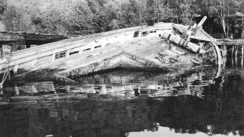 Vrak. I början av 1960-talet blev Najaden ett vrak utanför Stockholm.