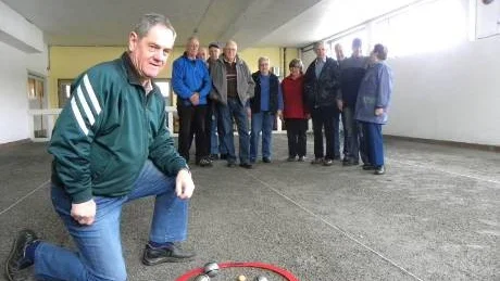 Rolf Lindqvist och alla andra boulspelare inom PRO Ankarsrum är glada över den nya inomhusbanan.Foto: Anders Jacobsson