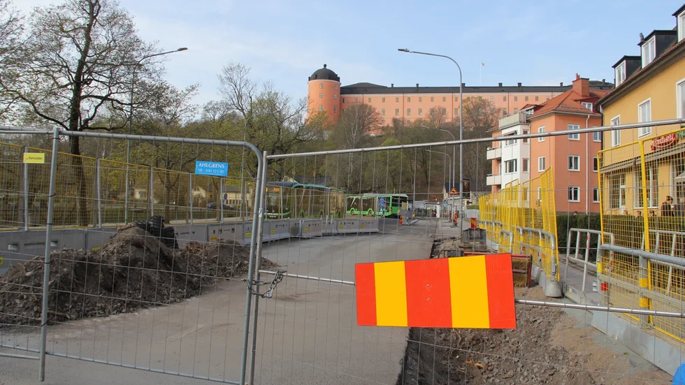 Spårvägsbygget bekostas inte av pengar som annars hade gått till sjukvård, skriver Jenny Lundström (MP), ordförande i Trafik- och samhällsutvecklingsnämnden i en replik till insändarskribenten Kerstin Alexandersson.