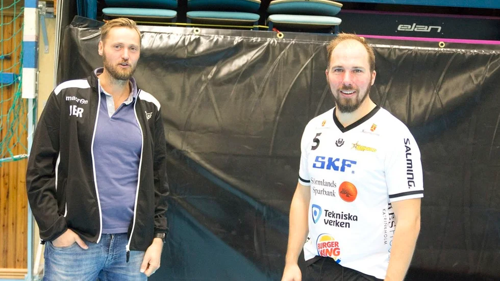 Jimmie Blomqvist Rosenberg och Joel Callhammar är tränare i lagen – och goda vänner.