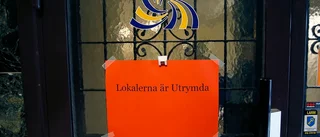 Flera kontor stängda efter branden – stark brandlukt
