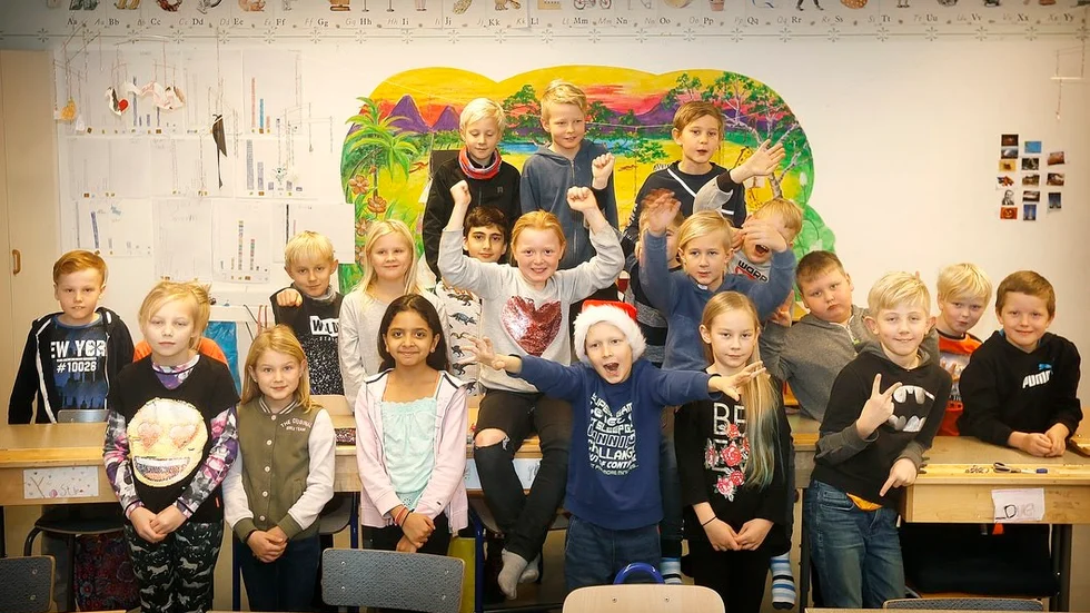 Eleverna i klass 3a på Ärla skola jublade efter att de fått beskedet att de vunnit 1500 kronor.