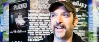 Tusentals rockers vallfärdar till festivalen i bruksorten Rejmyre