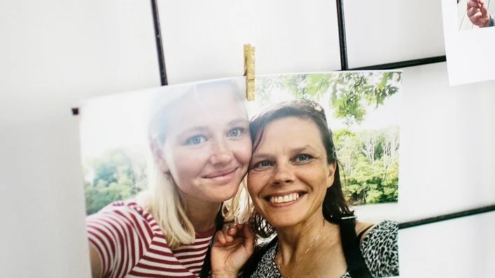 – Med mamma har jag alltid fått vara precis som jag är, jag duger ändå, och hon berättar det för mig. Hon säger att hon älskar mig, att hon är stolt över mig – det uppskattar jag med henne.