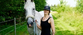 Jelena tog sig till toppen med egenutbildad häst – "Fallenhet för konstiga hästar"