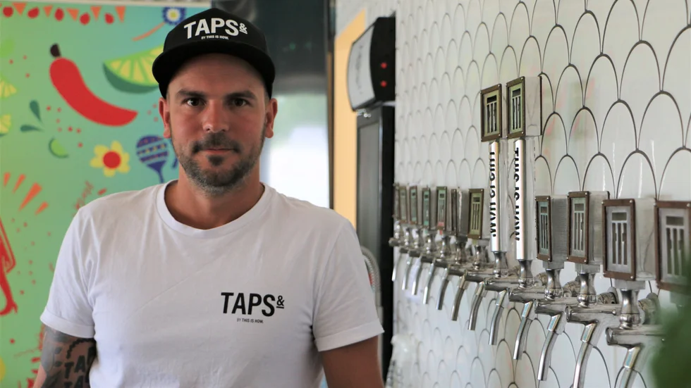 Gustaf Ahlin, vd och delägare till restaurangen Taps & och ölchef på This is how, medger att ett misstag begåtts i samband med ansökan till Summer Games volontärsfest. (Arkivbild)