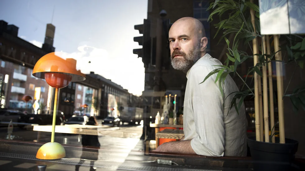 Patrik Svensson debuterade 2019 med "Ålevangeliet" som samma år tilldelades Augustpriset i fackboksklassen. Nyligen blev boken också opera på Folkoperan i Stockholm.