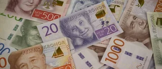 Kassabiträde åtalas för bedrägeri