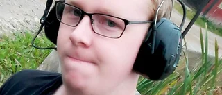 Han söker livskamrat på Facebook