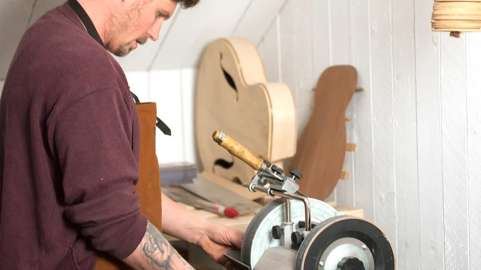 Sundberg Guitars har världsstjärnor och kungligheter på kundlistan.