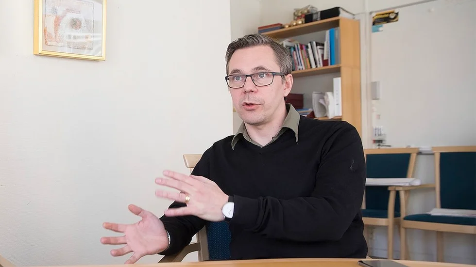 "Skolans uppgift är att kompensera för socioekonomiska faktorer, men det är en utmaning" säger Johan Söderberg (S), ordförande för bildningsnämnden.