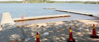 Badplatser stängda – krossat glas på sjöbottnen