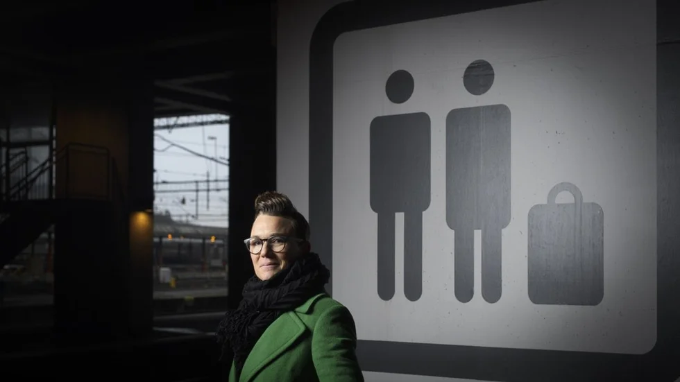 Matilda Westerman har skrivit "Så funkar Sverige" som är rykande aktuell i dessa dagar.