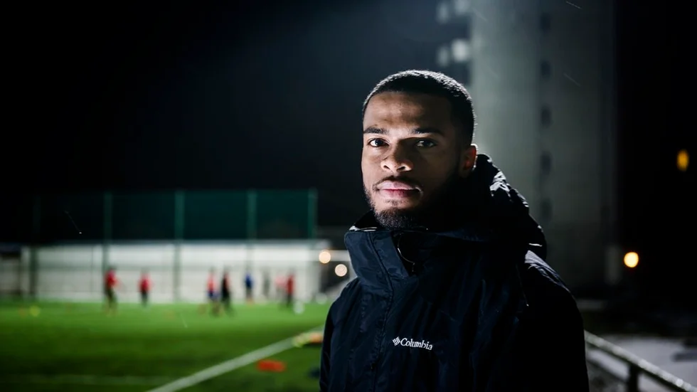 Från kanadensiska Sigma FC till division 1-spelande Nyköpings BIS – och nu åter till Kanada. Landslagsmeriterade backen Jonathan Grant är långtidsskadad, och blir därför inte kvar i NBIS.