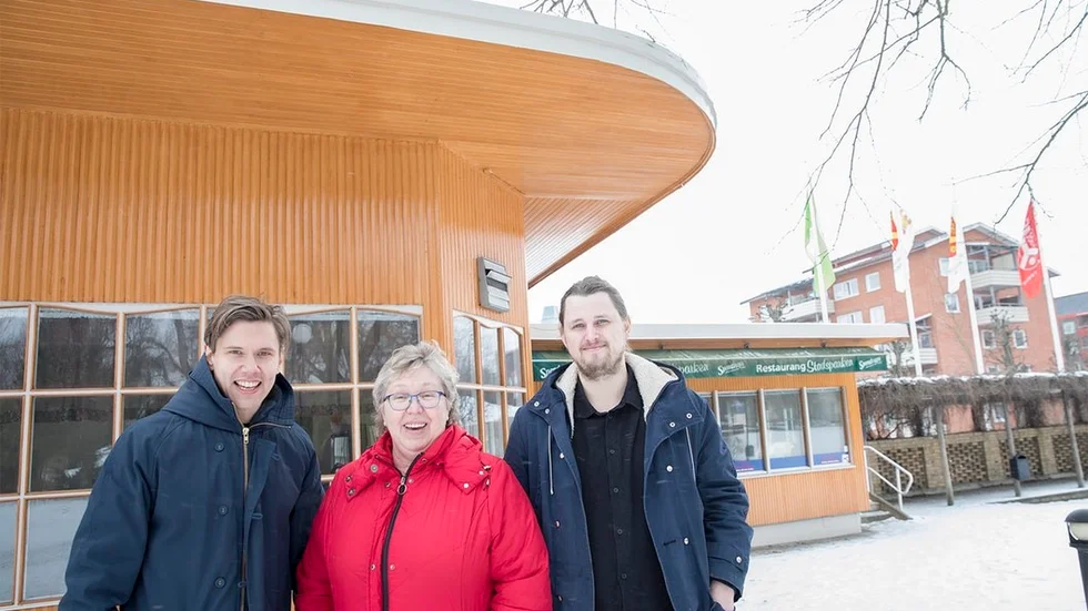 I Stockholm bygger han en krog som ska sättas på världskartan. Parallellt ska Tommy Myllymäki utveckla restaurangen i Stadsparken tillsammans med Päivi Lidman och Kristofer Winnerhed.