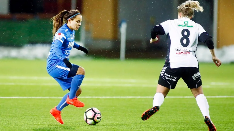 Malin Diaz missade de sista minuterna mot BK 30 på grund av en ordentligt smäll som hon upplevde som ganska ful. Foto: Niklas Holm