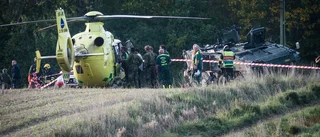 Tåg i krock med militärfordon – flera personer skadade
