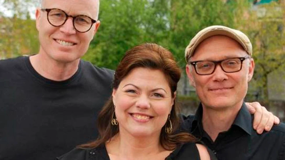 Jörgen Paulsson, Lina Adolphson och Jan-Olof Jonsson, gitarr, gästa Näshulta kyrka.