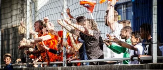 Efter historiska segern – se den vilda AFC-glädjen