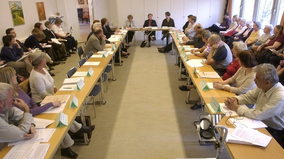 Demokratin skulle vara betydligt fattigare utan fritidspolitikerna.