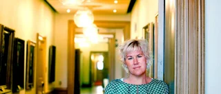 Kommunen kan behöva köpa bostäder åt flyktingar