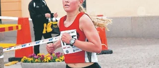 Jennie sprang hem halvmaran