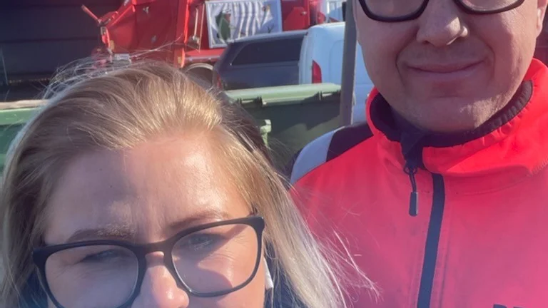Malin och Tomas Ljungdahl driver Broms Renhållning.