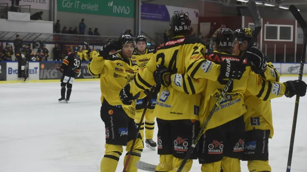 Vimmerby Hockey spelar mot Halmstad i kväll. Dock utan finska nyförvärvet Henri Fomin.