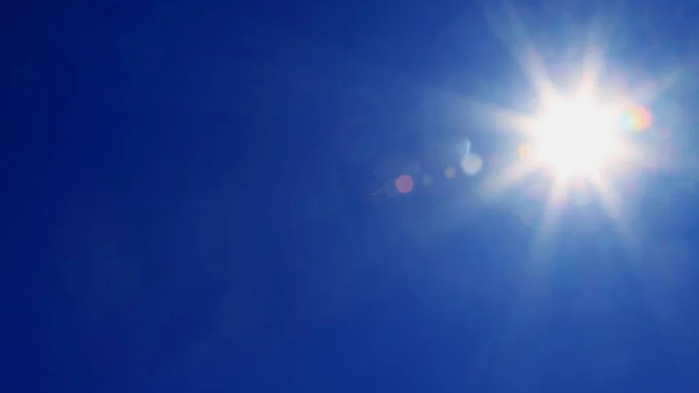 Sol och värmebölja under tisdagen, men nu blir det svalare.