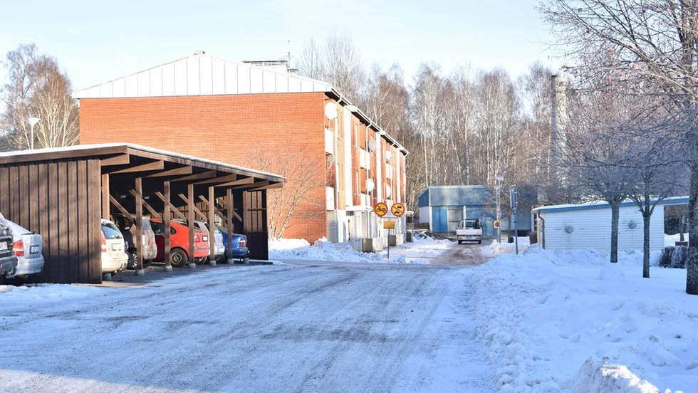 Husen vid Kvillgränd i Storebro, där de båda bråken inträffat. Foto: Jenn Hultberg