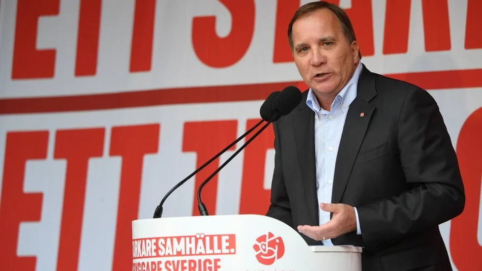 Statsminister Stefan Löfven försöker bevisa att Socialdemokraterna fortfarande kan vara relevanta för väljare på landsbygden och i traditionella industriorter.