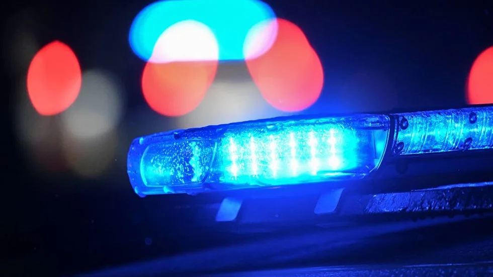 Mannen är misstänkt för flera brott i samband med en misshandel han nu står åtalad för.