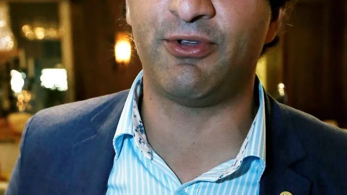 FOKUSFEL. Kaveh Moazzez, M-gruppledare i Motala, tycker att hela partiet hamnat ur kurs.