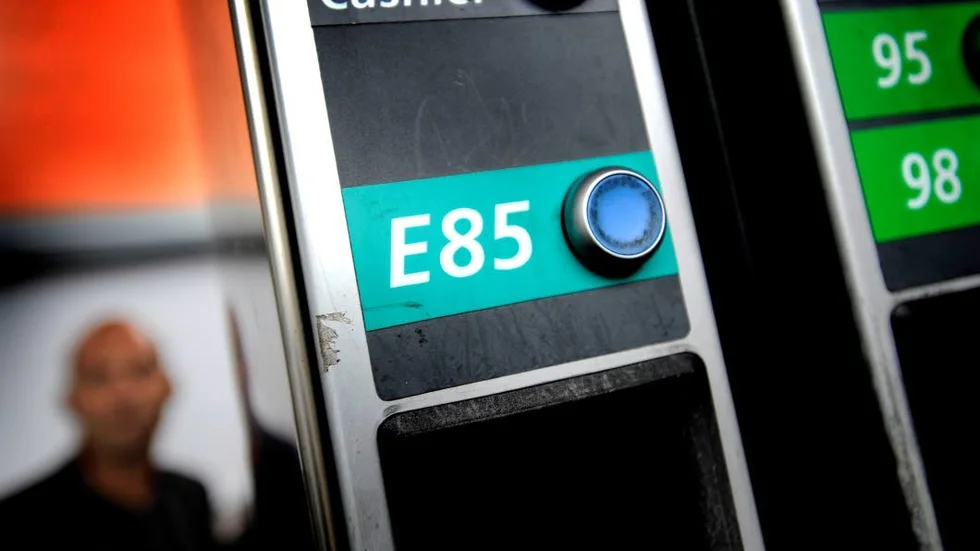 Bränlset E85 har försvunnit ur debatten, tyvärr, skriver signaturen Miljövän.