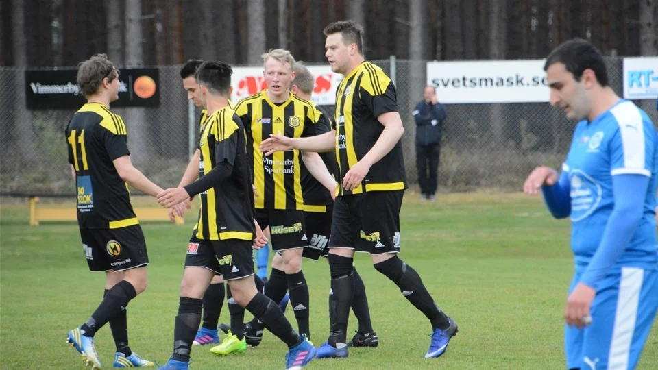 Rasmus Bexell (längst till höger) blev tvåmålsskytt.