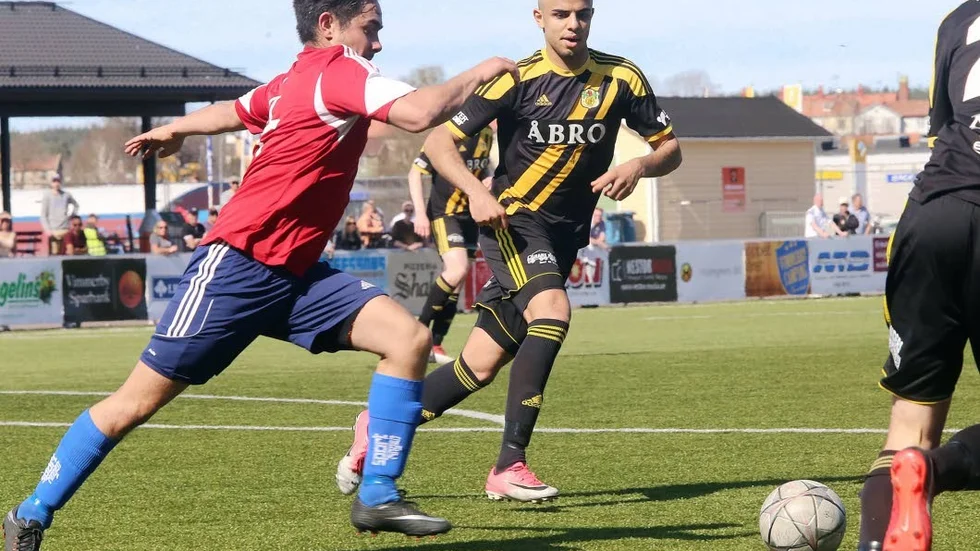 Ali Mohammed gjorde två av VIF Akademis mål i 4–0-vinsten mot FBSK.