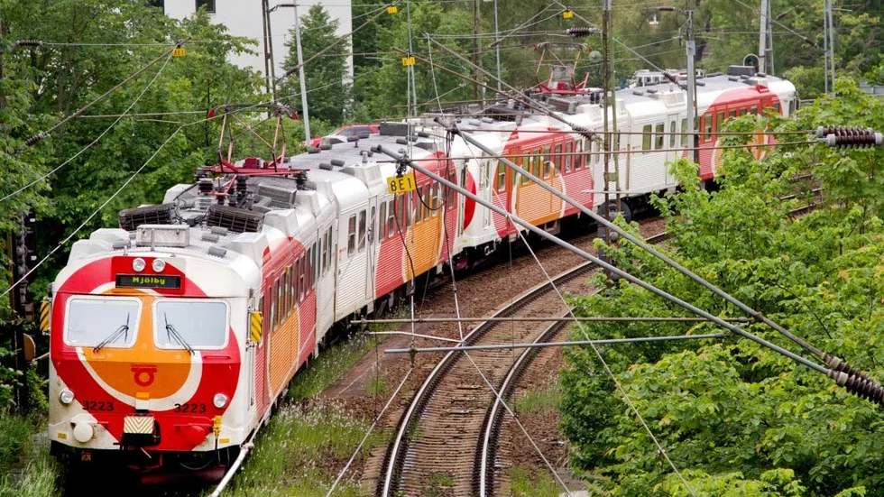 Motala vill förbättra pendeltågstrafiken till Linköping.