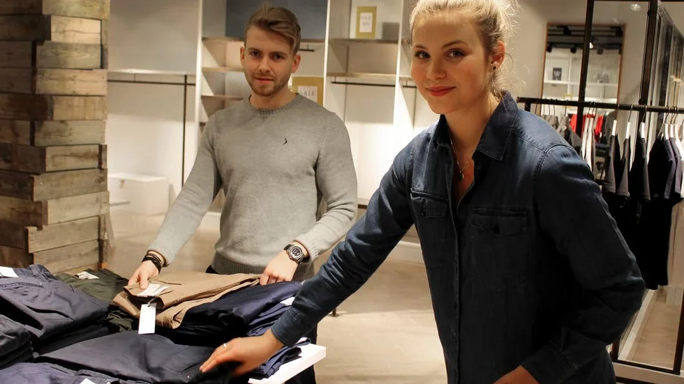 Söndag är sista arbetsdagen för Edvin Emanuelsson och Elin Bekkhus på Boomerang i Linköping. Vad som händer därefter vet de inte.