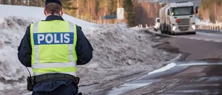 Lastbilschaufför avslöjad med förfalskning – åkeriet bötfälls