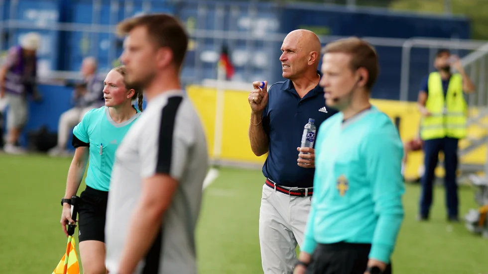 IFK Norrköpings manager Tor-Arne Fredheim räknar med nya spelare in redan kommande vecka. "Det ska presenteras någonting", sa han till Sporten efter 2-0 mot BP.