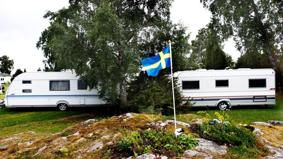 Havsnära camping. Gräsöbadens camping på Gräsö utanför Öregrund har drivits sedan 1996 av Goijenfalks Turistservice, som nu tagit över ägandet. Men en äldre detaljplan har satt käppar i hjulet.