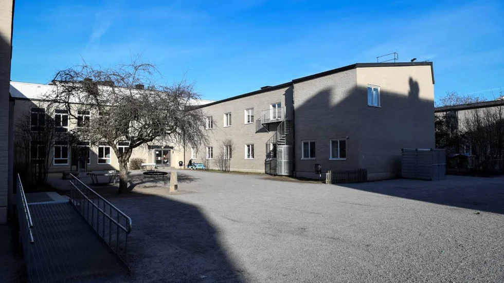 Upprörd. NSD:s krönikör tycker att staten ska ta över skolan.