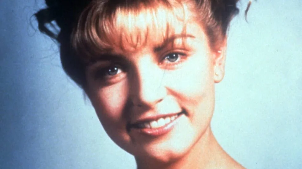 25 år. Det är exakt 25 år sedan Laura Palmer sade "vi ses om 25 år" till agent Cooper i tv-rutan.