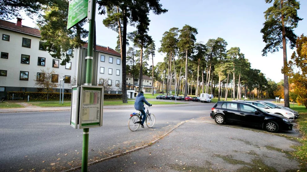 Vad är det för mystiska smällar som boende pratar om i Ulleråker? Tipsa UNT om du vet mer!