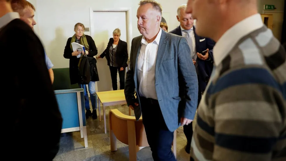 Till svars. Kolmårdens tidigare zoologiska chef Mats Höggren pressades av åklagaren om hur det ske att en anställd blev dödad vargar.