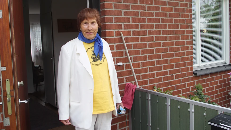 Elisabet Karlsson har problem med gnagare i sin lägenhet på Klövervägen i Mariefred.