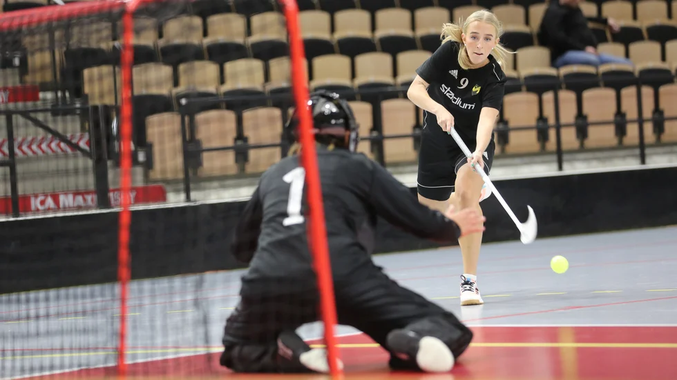 Lovisa Girfalk förlänger med Endre.
