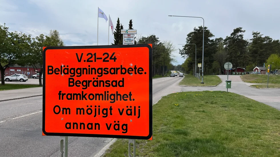 Försommaren bjuder på beläggningsarbeten. På Folkparksvägen finns risk för köer.
